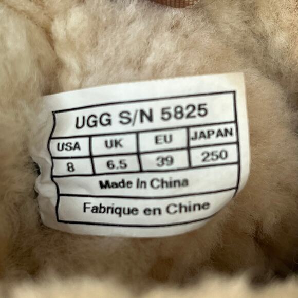 UGG Classic Short II Suede & Wool  Boots Mustard Seed Tan Women 8 - Picture 9 of 16